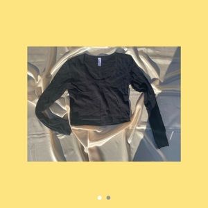 ✨AMERICAN APPAREL BLACK LONG SLEEVE CROP TOP✨